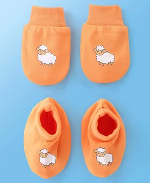 Babyhug 100% Cotton Knit Mittens & Booties with Teddy Print - White...