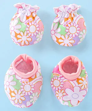 Babyhug 100% Cotton Mittens & Booties Beach Print - White