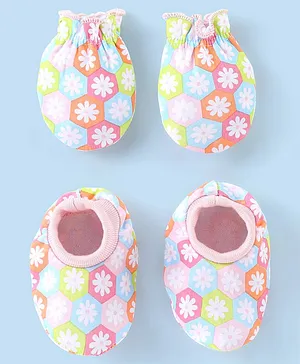 Ohms Cotton Knitted Jersey Booties with Animal  Print- White