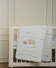 Babyhug Premium 2 Layered Baby Muslin Blanket Car...