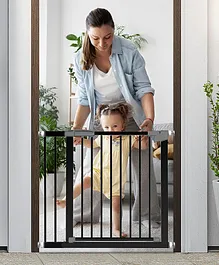 Born Good Japanese Cypress Plant Based Liquid Laundry...