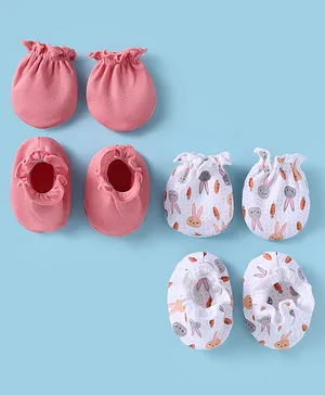 Babyhug Mittens & Booties with Lion Print - Grey