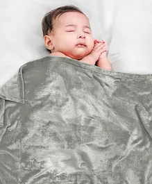 Babyhug Disney Single Ply Mink Blanket Smiley Mickey ...